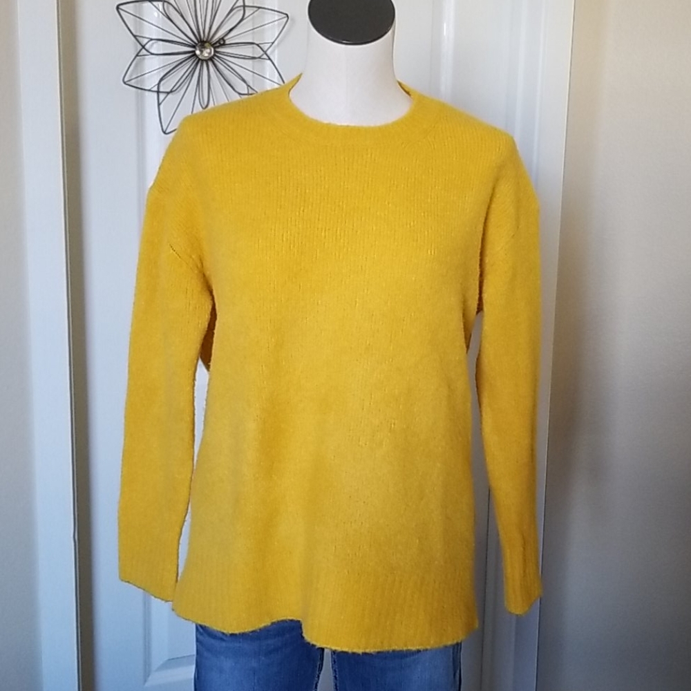 Zara Knit Yellow Pullover Sweater Sz S